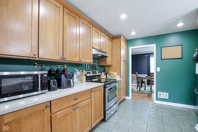 6625 Karyn Drive, Avon, IN 46123