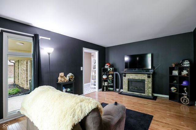 6625 Karyn Drive, Avon, IN 46123