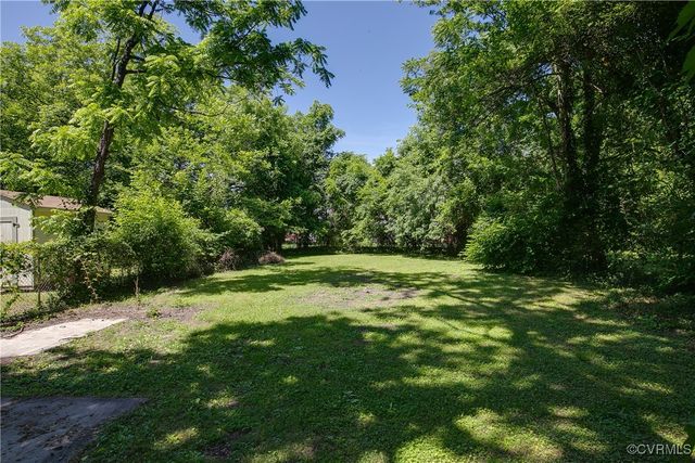 122 Elm St, Petersburg, VA 23803