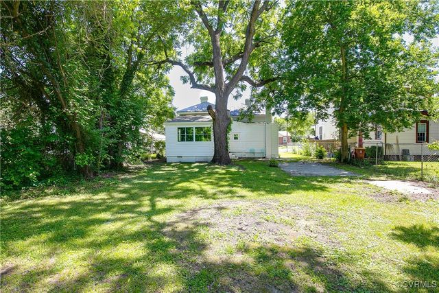 122 Elm St, Petersburg, VA 23803