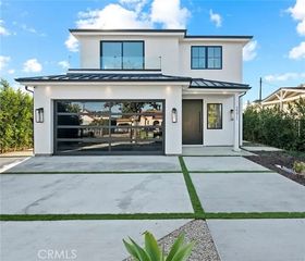 2371 Midvale, Los Angeles, CA 90064