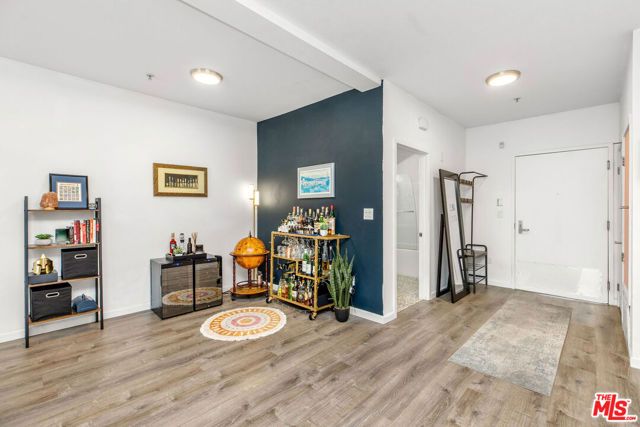 4215 Glencoe Avenue 206, Los Angeles, CA 90292