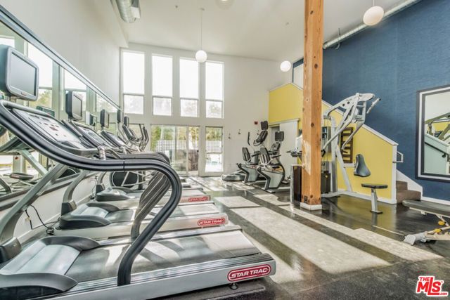 4215 Glencoe Avenue 206, Los Angeles, CA 90292