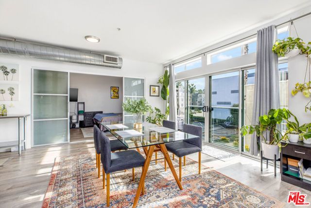 4215 Glencoe Avenue 206, Los Angeles, CA 90292