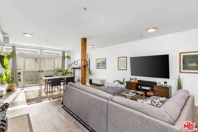 4215 Glencoe Avenue 206, Los Angeles, CA 90292