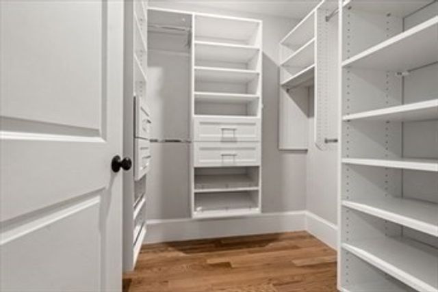 30 Gloucester St 30, Arlington, MA 02476