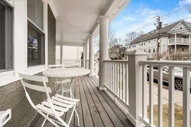 30 Gloucester St 30, Arlington, MA 02476