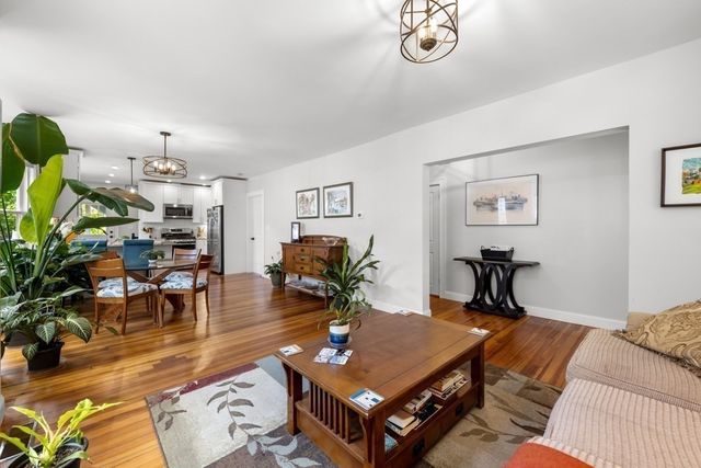 30 Gloucester St 30, Arlington, MA 02476