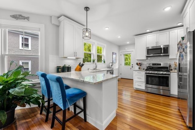 30 Gloucester St 30, Arlington, MA 02476
