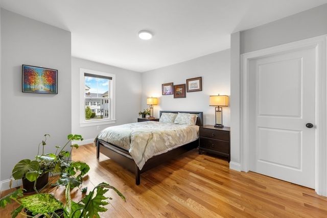 30 Gloucester St 30, Arlington, MA 02476