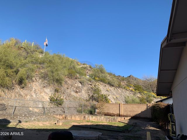 7532 N 23RD Street, Phoenix, AZ 85020