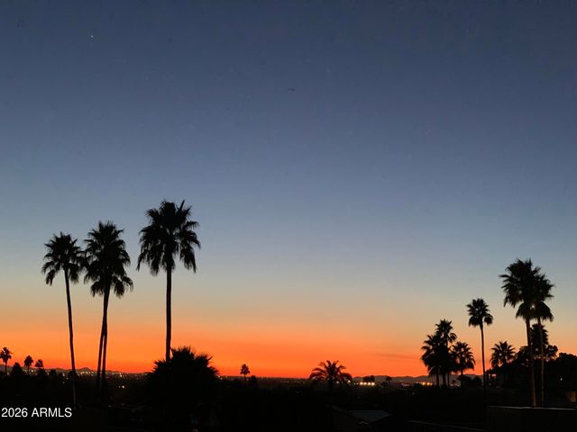 7532 N 23RD Street, Phoenix, AZ 85020