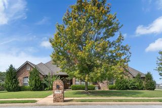 3427 N Briargate Drive, Fayetteville, AR 72703