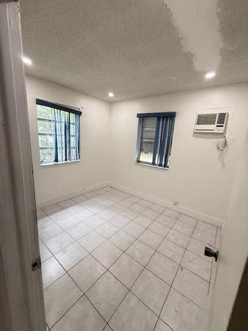 6309 Hayes Street, Hollywood, FL 33024