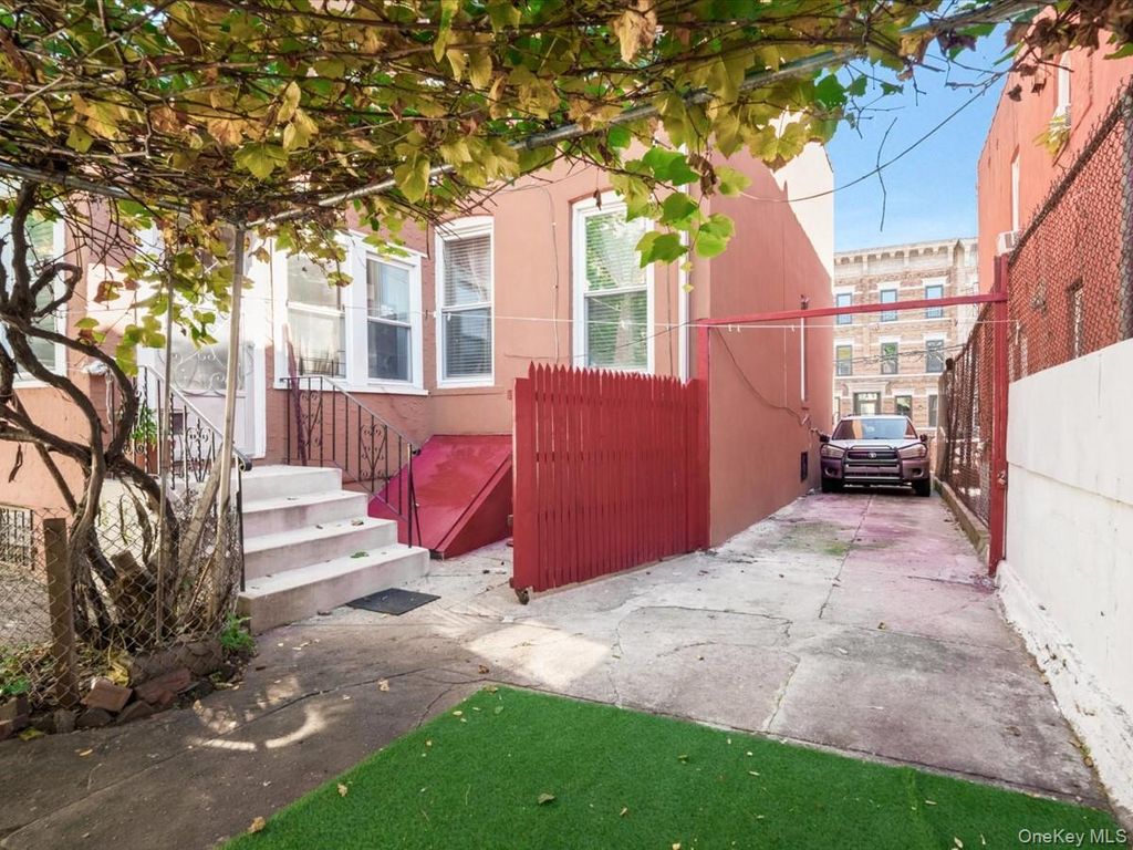 436 Lincoln Avenue, Brooklyn, NY 11208 — photo 3