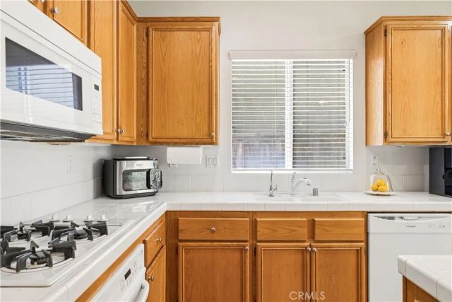 28637 Placerview Trail, Saugus, CA 91390