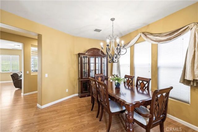28637 Placerview Trail, Saugus, CA 91390