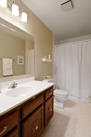 2930 Crabapple Lane, Hobart, IN 46342