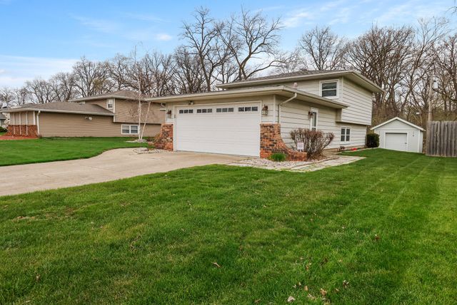 2930 Crabapple Lane, Hobart, IN 46342