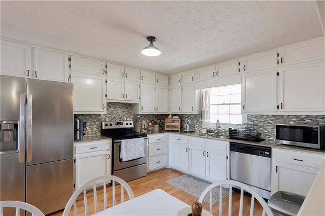 505 Buttercup Trail, Lawrenceville, GA 30046