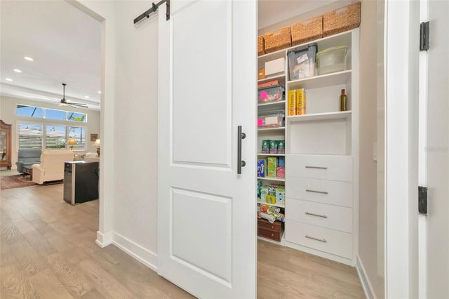 8252 REDONDA LOOP, Bradenton, FL 34202