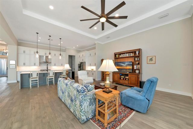 8252 REDONDA LOOP, Bradenton, FL 34202