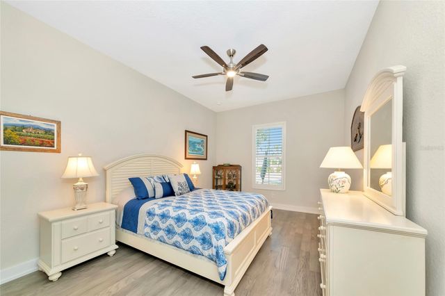 8252 REDONDA LOOP, Bradenton, FL 34202