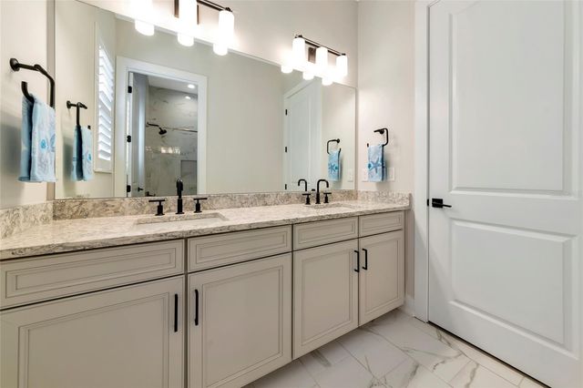 8252 REDONDA LOOP, Bradenton, FL 34202