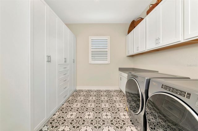 8252 REDONDA LOOP, Bradenton, FL 34202