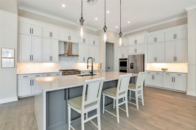 8252 REDONDA LOOP, Bradenton, FL 34202