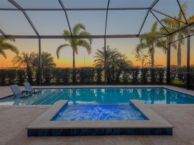 8252 REDONDA LOOP, Bradenton, FL 34202