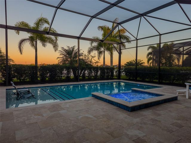 8252 REDONDA LOOP, Bradenton, FL 34202