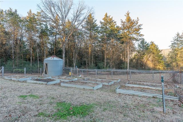 1486 Reveille Valley Road, Magazine, AR 72943