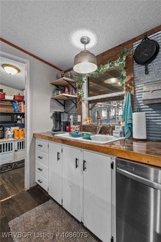 1486 Reveille Valley Road, Magazine, AR 72943