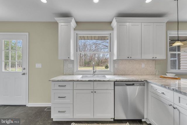 1736 WINSLOW RD, Williamstown, NJ 08094