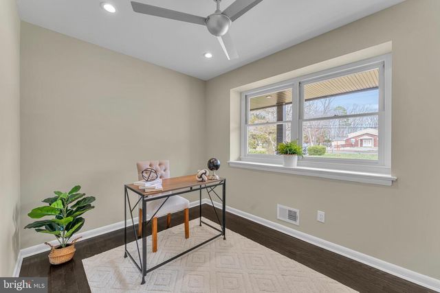 1736 WINSLOW RD, Williamstown, NJ 08094