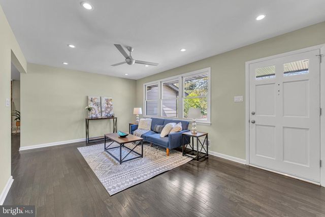 1736 WINSLOW RD, Williamstown, NJ 08094