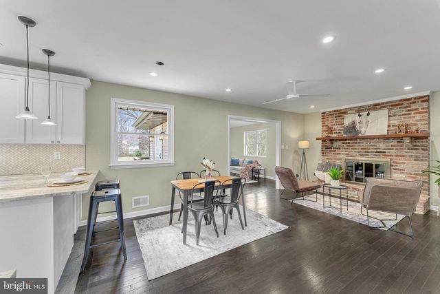 1736 WINSLOW RD, Williamstown, NJ 08094