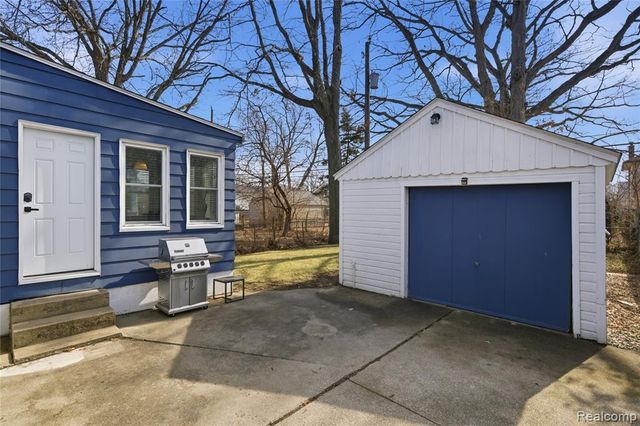 370 Channing Street, Ferndale, MI 48220