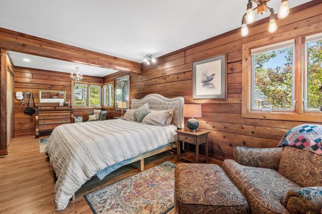 7124 Pioneer ROAD, Cedarburg, WI 53012