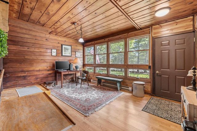 7124 Pioneer ROAD, Cedarburg, WI 53012