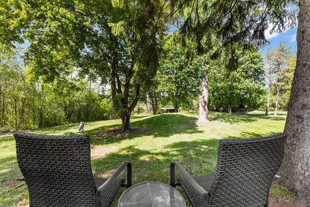 7124 Pioneer ROAD, Cedarburg, WI 53012