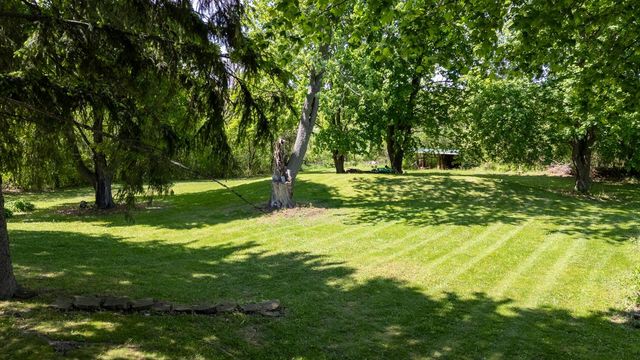 7124 Pioneer ROAD, Cedarburg, WI 53012