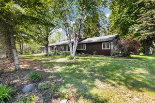 7124 Pioneer ROAD, Cedarburg, WI 53012
