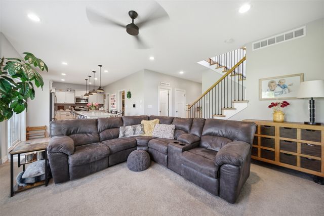 5421 150th Street, Urbandale, IA 50323