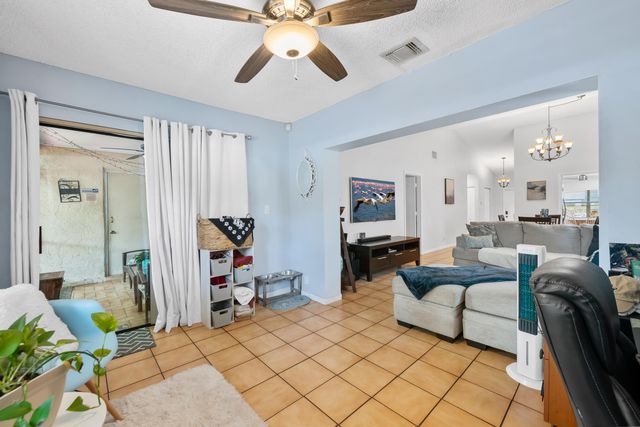 8108 NW 100th Way, Tamarac, FL 33321