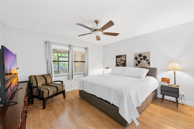 8108 NW 100th Way, Tamarac, FL 33321