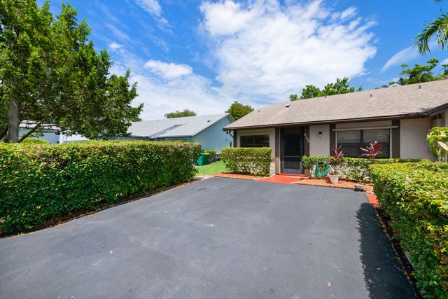 8108 NW 100th Way, Tamarac, FL 33321