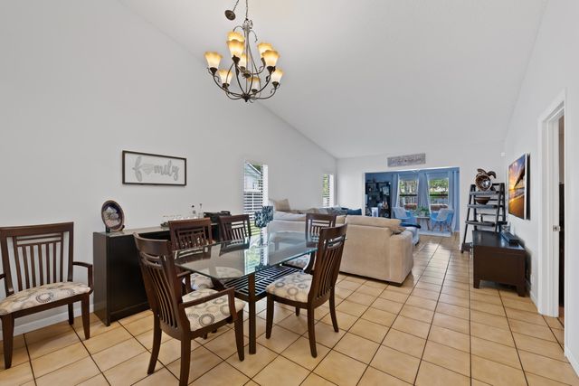 8108 NW 100th Way, Tamarac, FL 33321