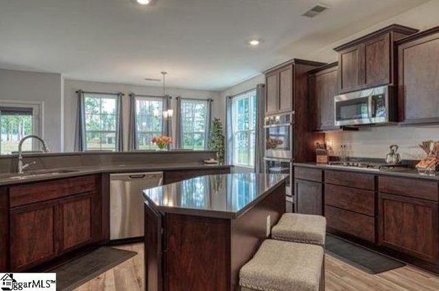 4002 Hometown Way, Boiling Springs, SC 29316